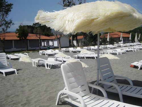 Villaggio Simenzaru Mongiove Exterior photo